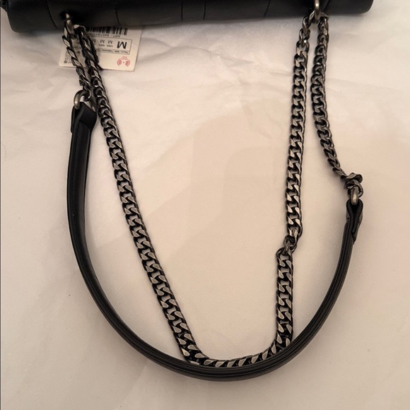 NEW NWT Zara black quilted charm crossbody Chain Shoulder Bag - Picture 4 of 4